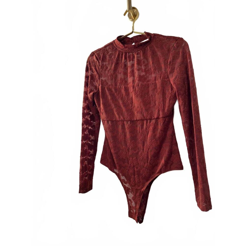 NEW NEEDII women's ellie lace bodysuit in red